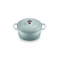 Signature Round Dutch Oven